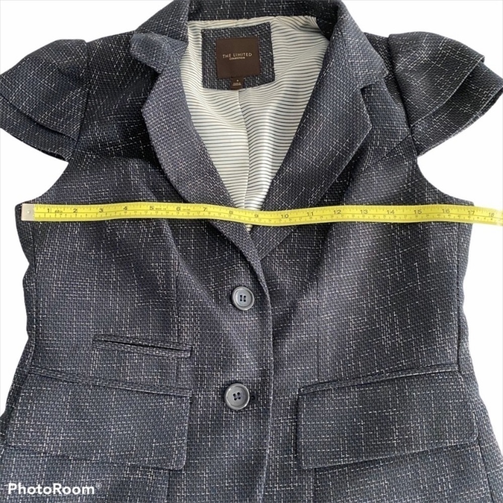 The limited  short sleeve blazer size S new - Picture 8 of 9